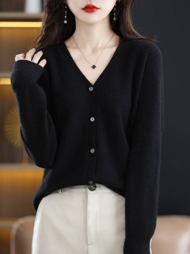Lightweight Classic Women's Pullover Shirt