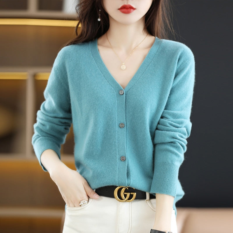 Lightweight Classic Women's Pullover Shirt - OutfitLondon