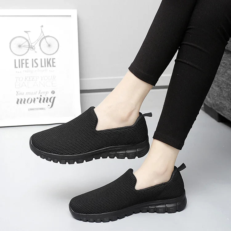 Comfortable Women's Lightweight Slip On Shoes
