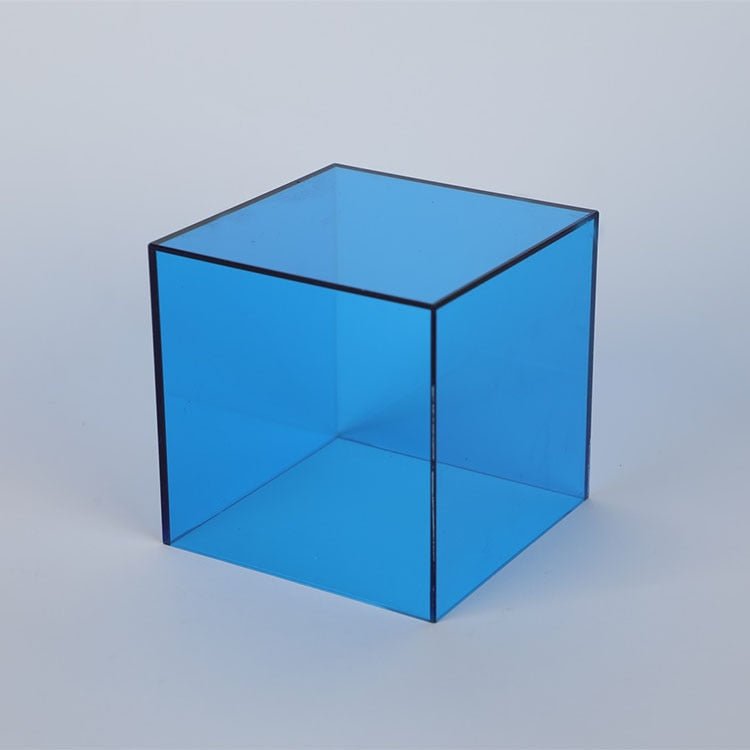 Transparent Glass Display Case for Collectibles
