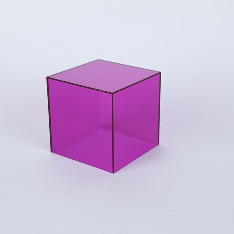 Transparent Glass Display Case for Collectibles