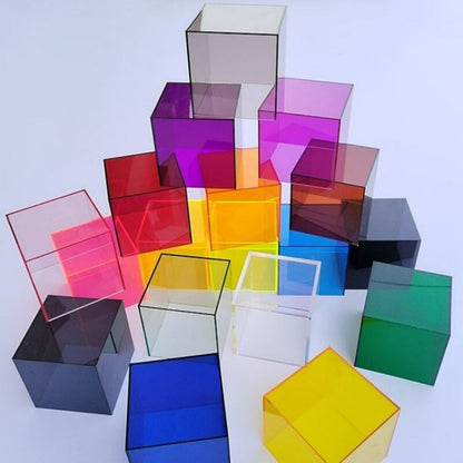 Transparent Glass Display Case for Collectibles - OutfitLondon