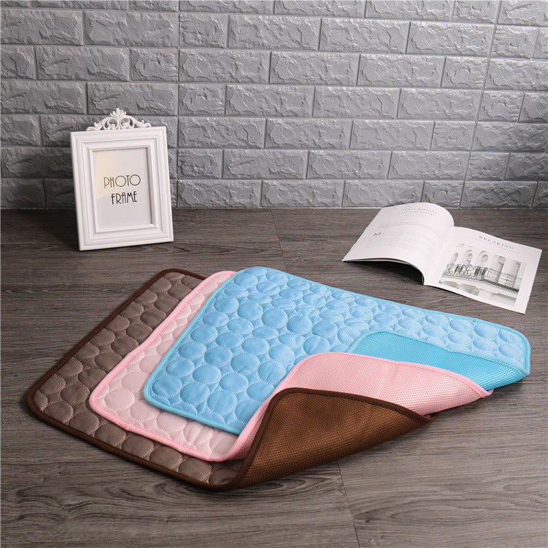 Cooling Mat for Pets - Instant Relief for Your Furry Friend