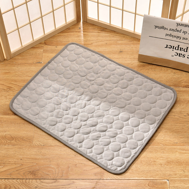 Cooling Mat for Pets - Instant Relief for Your Furry Friend