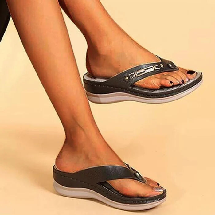Comfortable Cushioned Beach Flip Flop Sandals