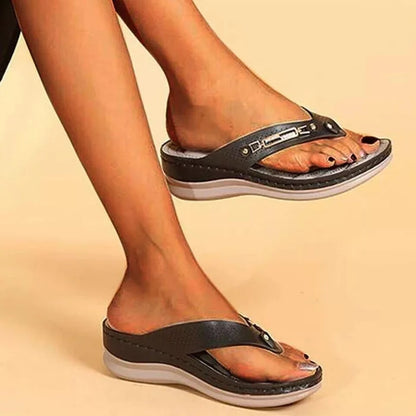 Comfortable Cushioned Beach Flip Flop Sandals
