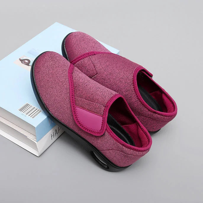 Comfortable Fit Wide Walking Shoes
