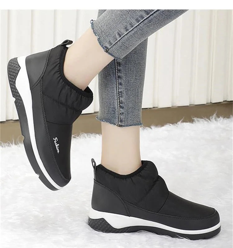 Insulated Snow Boots Waterproof Warm Fur Lining