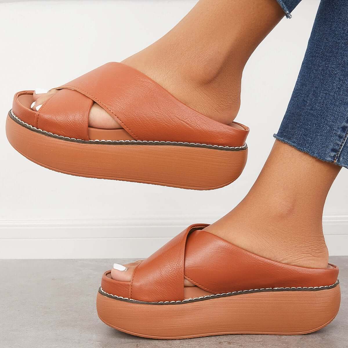 Women's Platform Criss Cross Slides Slip on Slide Sandals