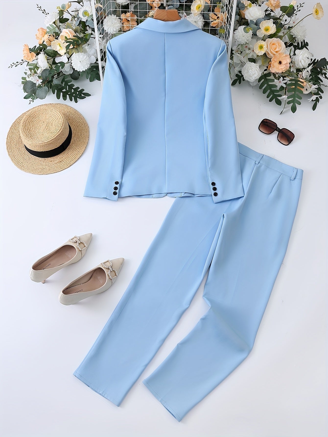 Classic Fit Women's Suit Jacket and Pants Set