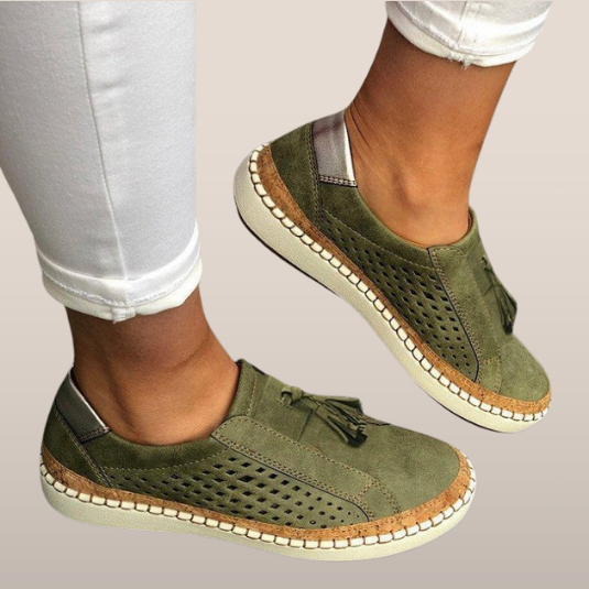 Comfortable Women's Knit Slip-On Sneakers - OutfitLondon