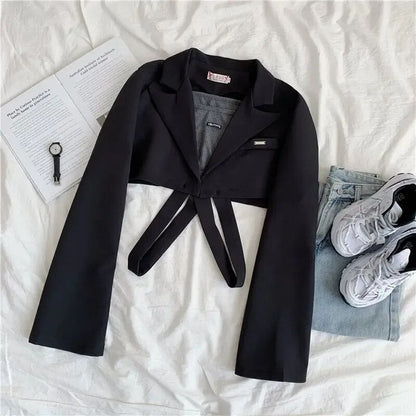 Timeless Black Blazer for Ladies - OutfitLondon