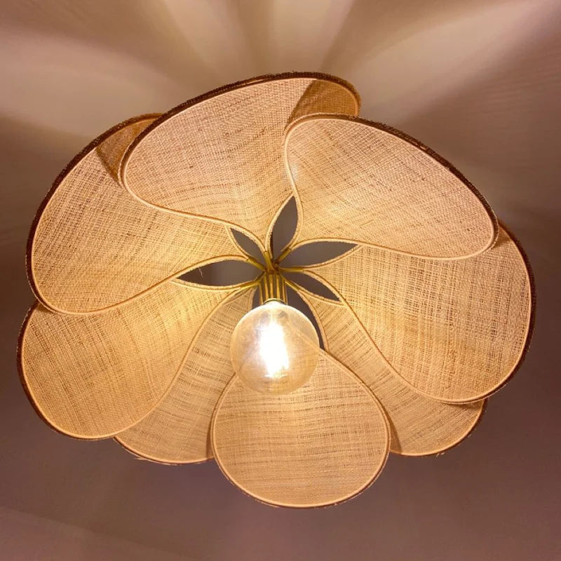 Elegant Pendant Flower Lamp
