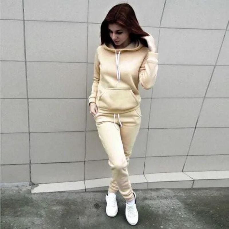 Comfortable Ladies Fitness Tracksuit