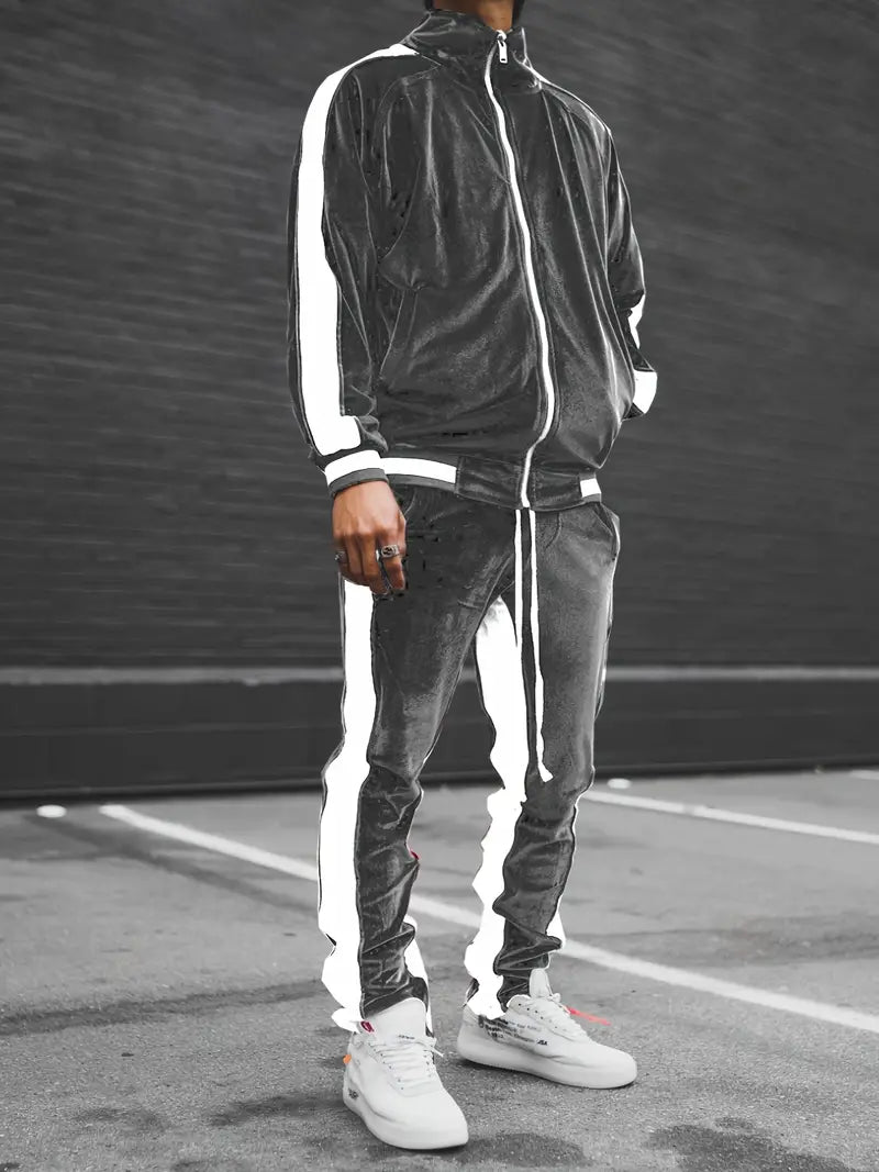 Comfortable Men's 2-Piece Fleece Tracksuit Set