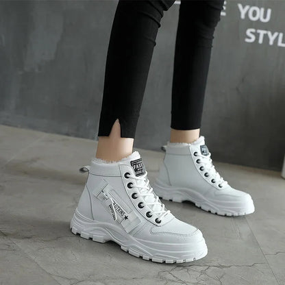 Insulated Snow Boots for Women - Warm and Waterproof