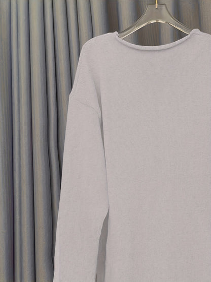 Women's Large V-Neck Sweater with Patterned Design
