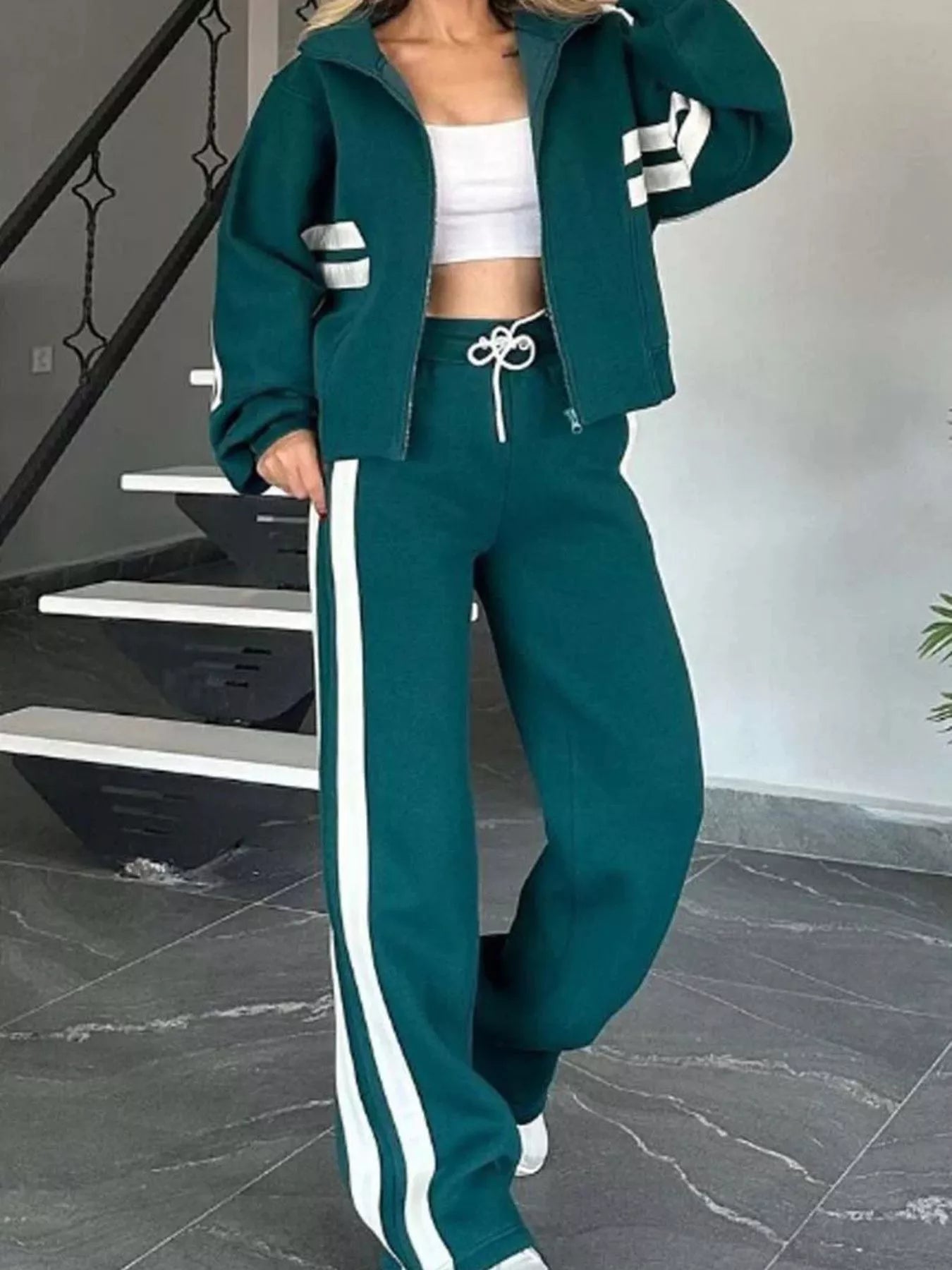 Stylish Plus Size Sports Tracksuit Set