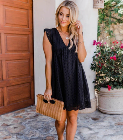 Women's Elegant Lace V-Neck Cutout Summer Dress