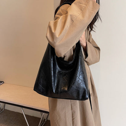 Women's Classic Leather Large Shoulder Bag