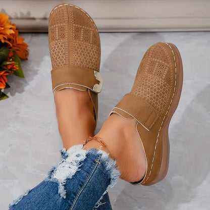 Gold Buckle Comfortable Closed Toe Shoes for Women