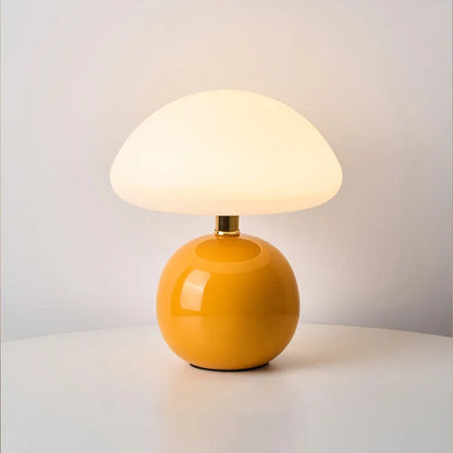 Simple White Table Desk Lamp in Retro Style