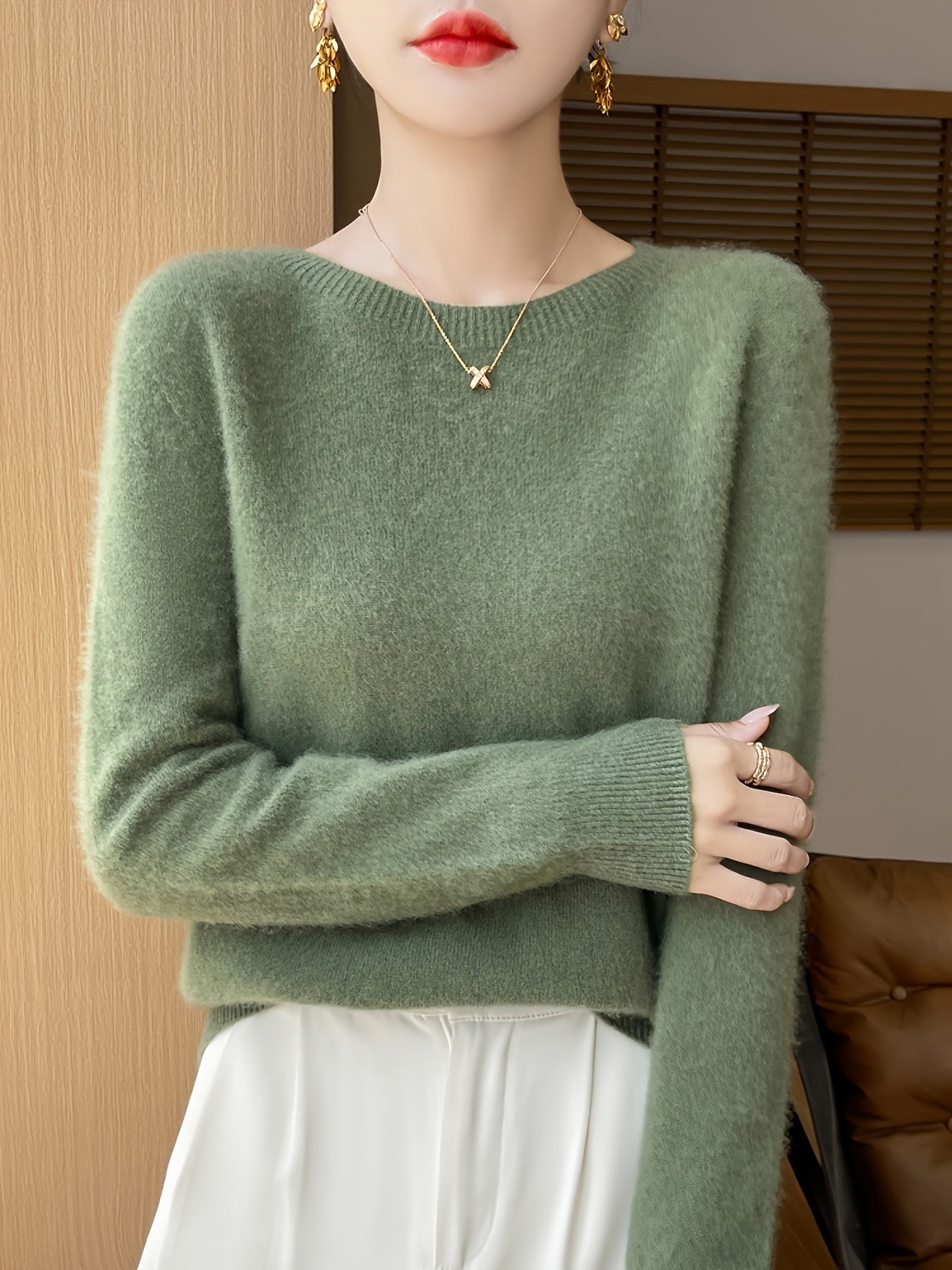 Comfortable Regular Fit Crew Neck Sweater - OutfitLondon