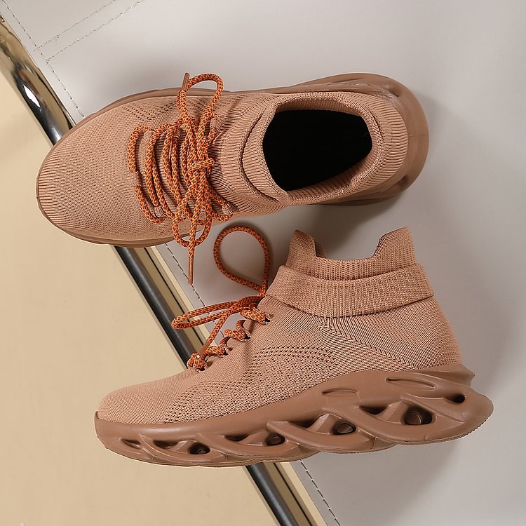 Comfortable Airy Walking Shoes for Women