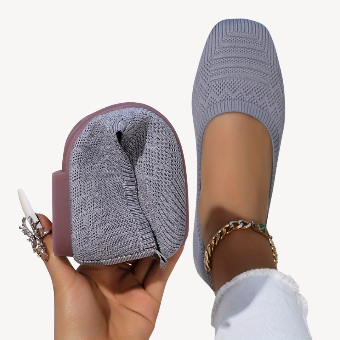 Comfortable Wide Toe Women's Flat Shoes
