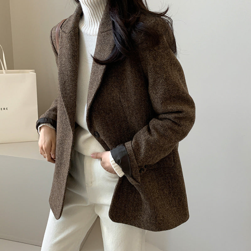 Fitted Grey Women's Coat with Pockets