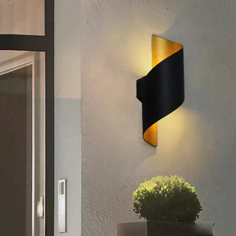 Traditional Living Room Wall Lamp