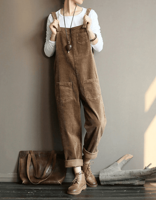 Elegant Women's Jumpsuit Outfit - OutfitLondon