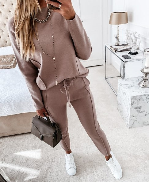 Comfy Women's Knit Jogger Suit Set