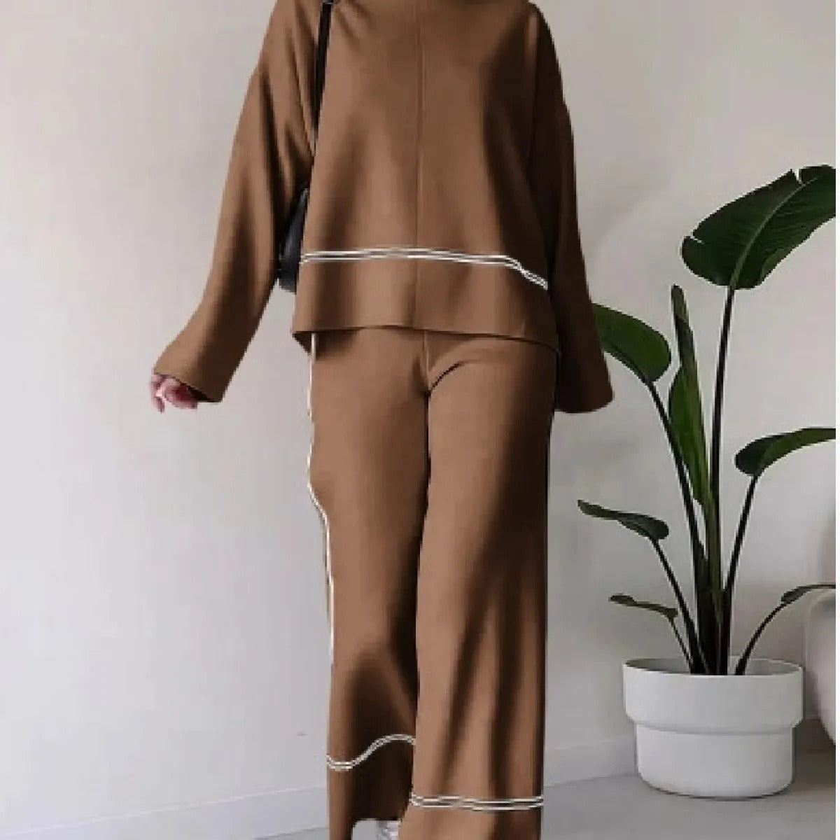 Soft Women's 2 Piece Knit Jumper and Legging Set - OutfitLondon