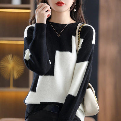 Cozy Relaxed Fit Crew Sweater - OutfitLondon