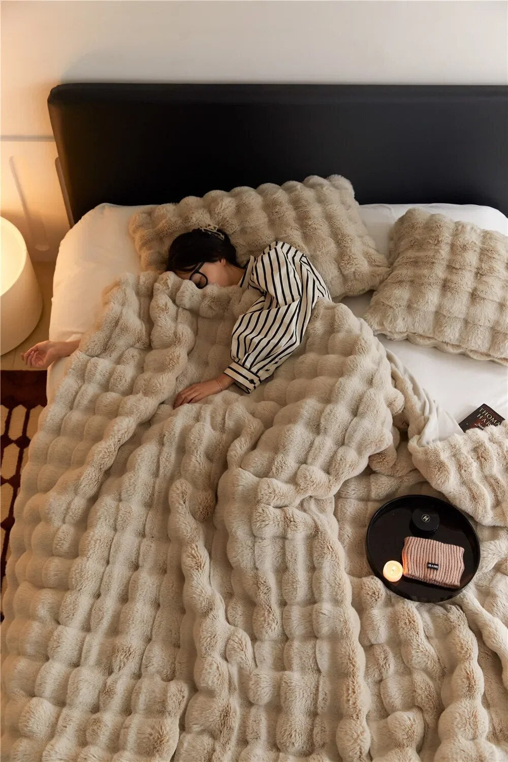 Plush Fleece Blanket Warm Throw for Cold Nights - OutfitLondon