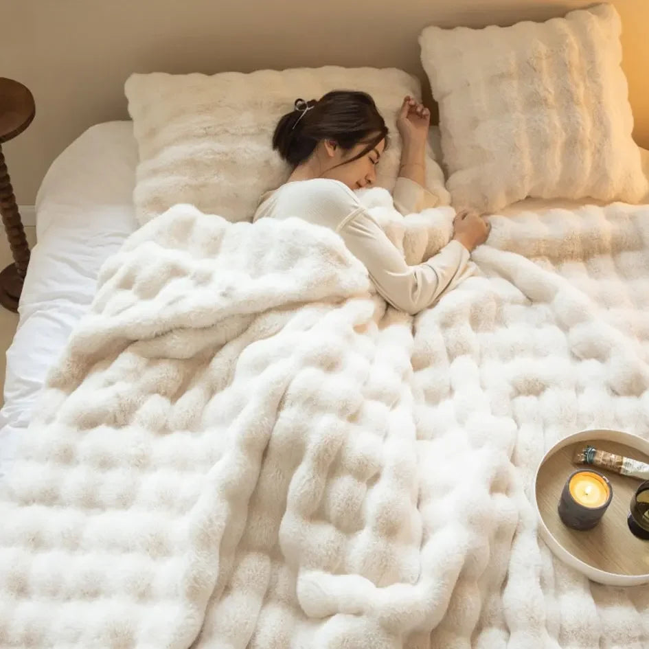 Plush Fleece Blanket Warm Throw for Cold Nights
