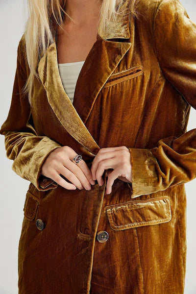 Women's Elegant Button Front Velvet Coat - OutfitLondon