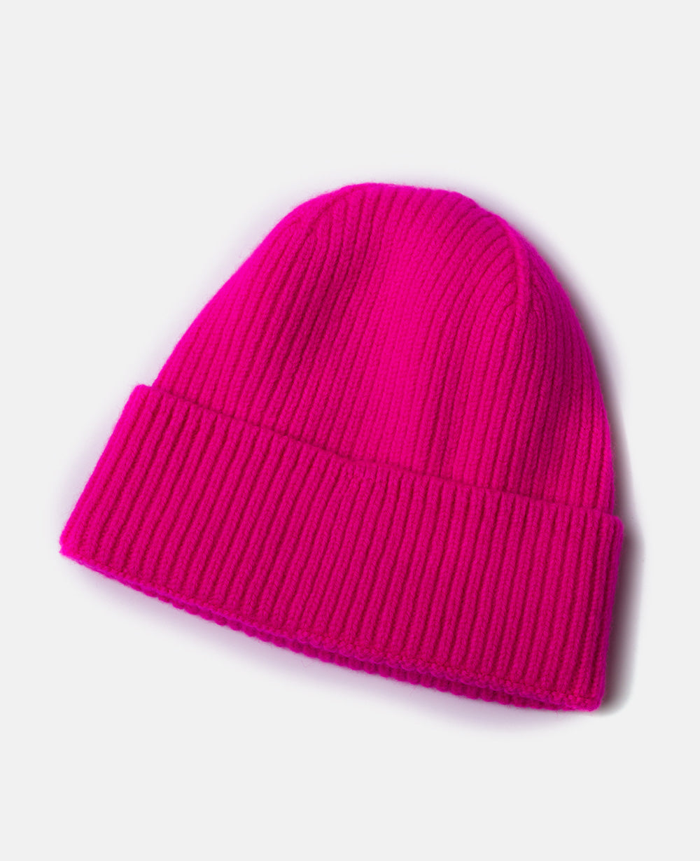 Soft Pink Winter Beanie Hat - OutfitLondon