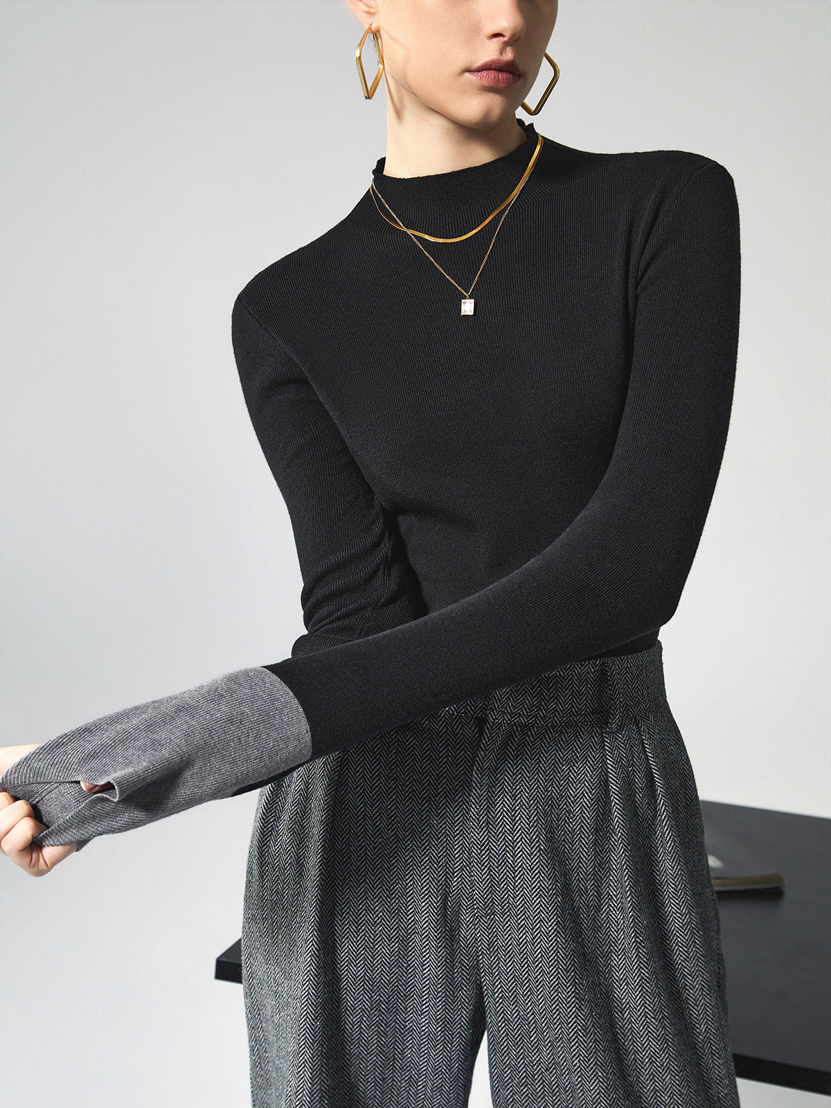 Stylish Contrast Long Sleeve Women's Top