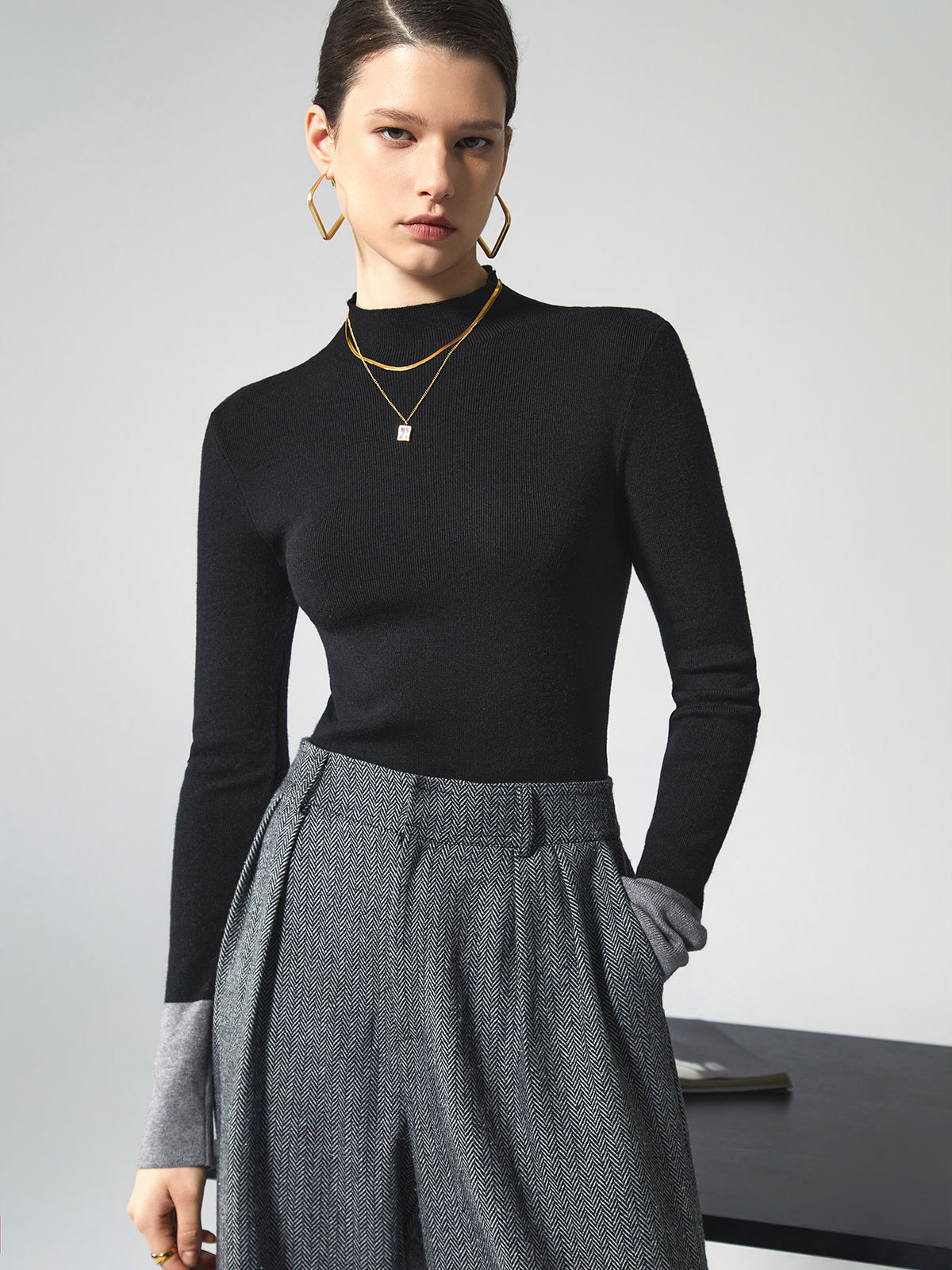 Stylish Contrast Long Sleeve Women's Top