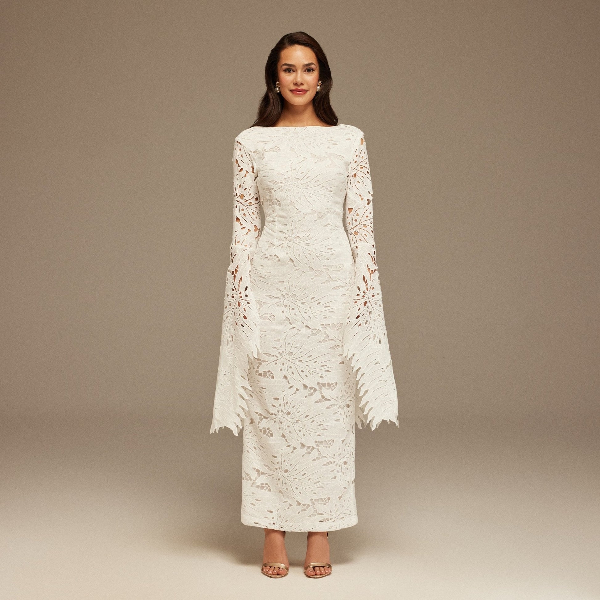 Elegant Lace Floor Length Evening Dress - OutfitLondon