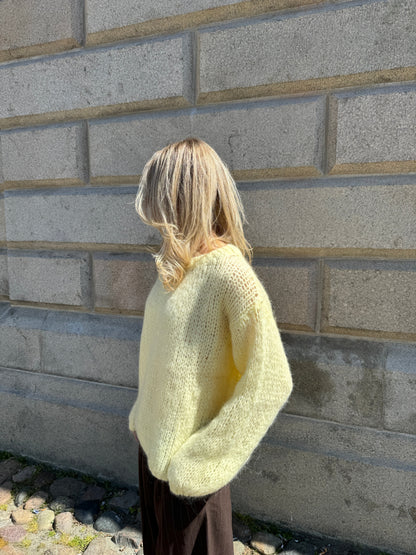 Soft Cozy Women's Crew Sweater