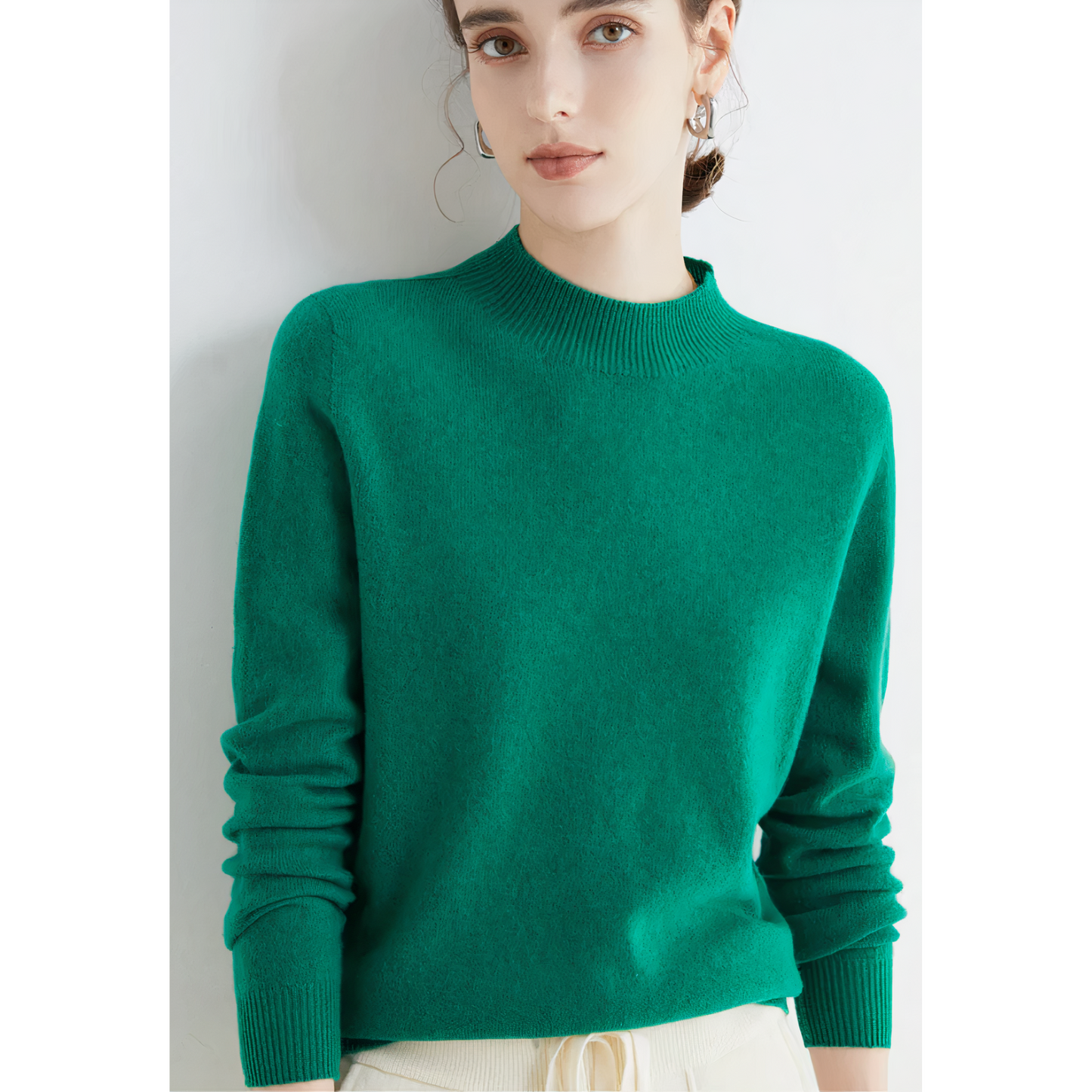 Soft Women's Cashmere Crew Neck Sweater Evelina