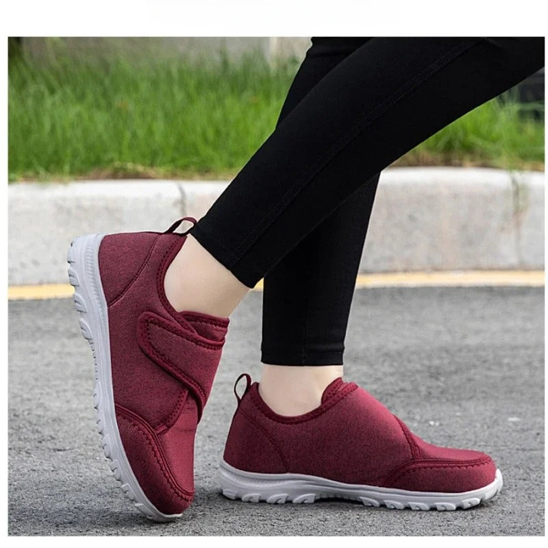 Comfortable Wide Fit Diabetes Walking Shoes