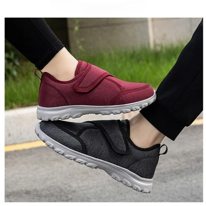 Comfortable Wide Fit Diabetes Walking Shoes