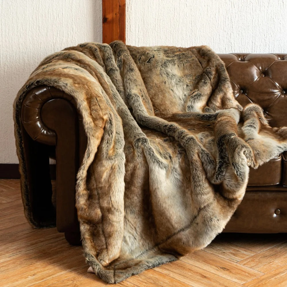Plush Fleece Blanket for Warm Home Decoration