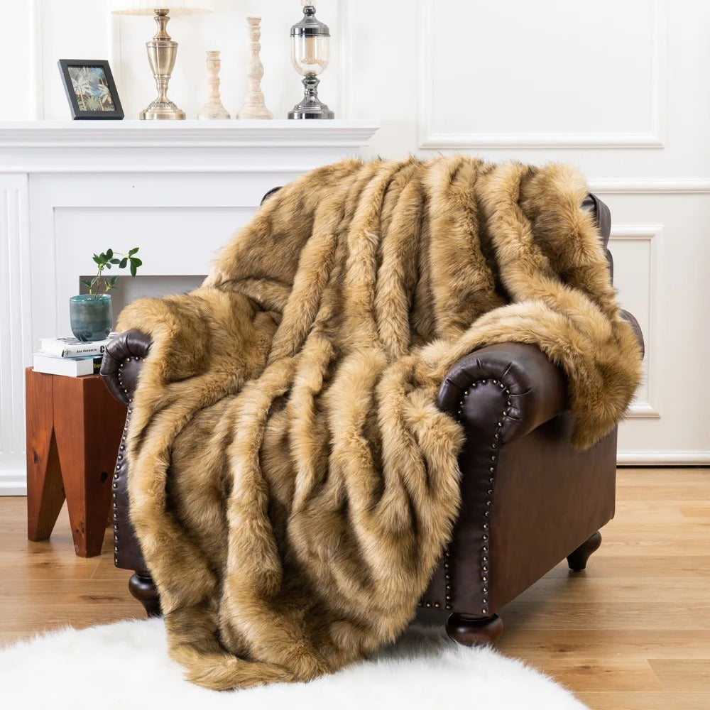 Plush Fleece Blanket for Warm Home Decoration