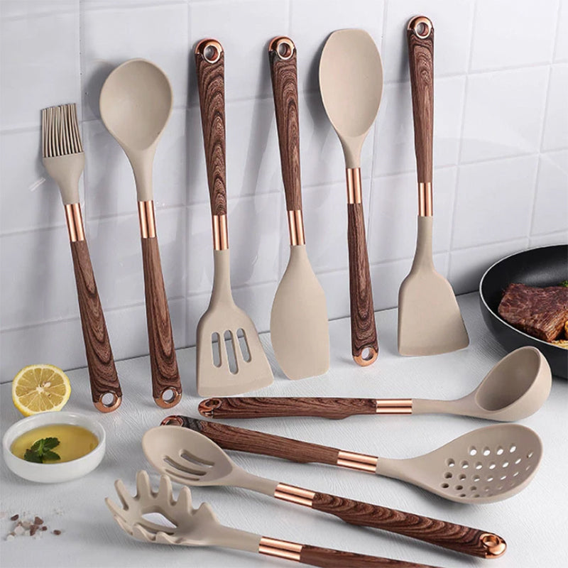 Essential 10 Piece Kitchen Utensil Set - OutfitLondon