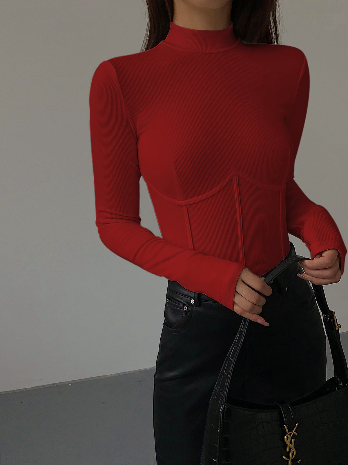 Mariana | Slim Fit Mock Neck Holiday T-Shirt